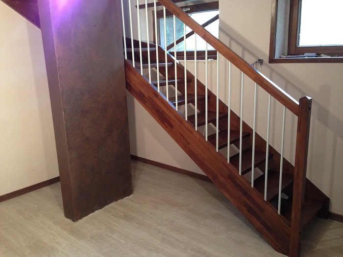 New realization of the self-supporting wooden staircase